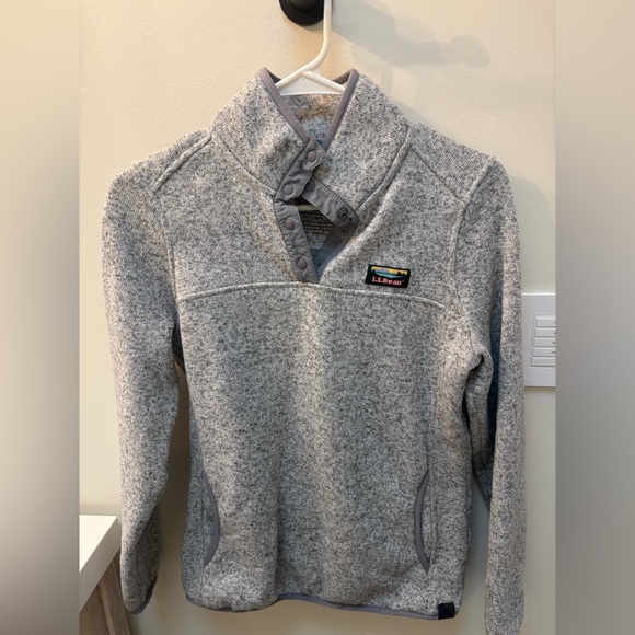 L.L. Bean Tops - L.L. Bean Heathered Gray Sweater